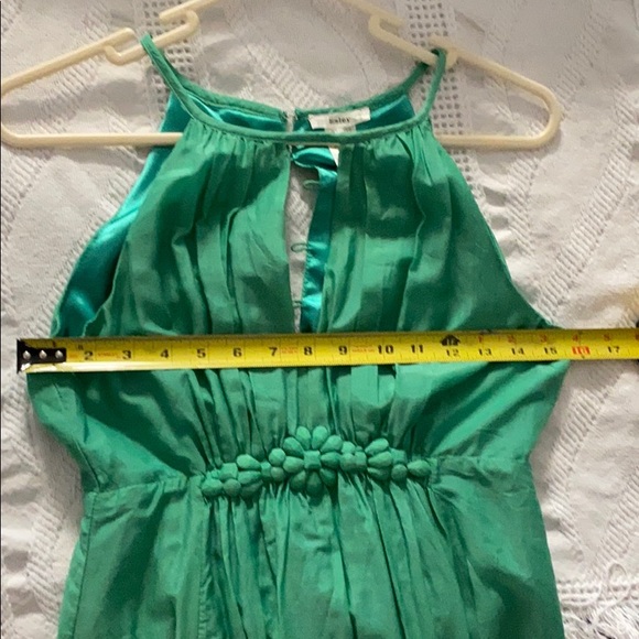 Dress -flattering Emerald green - M (fits like 4). - Picture 8 of 10